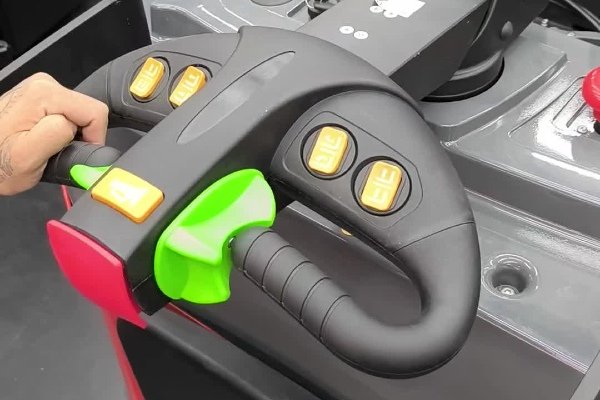 que es un apilador electrico